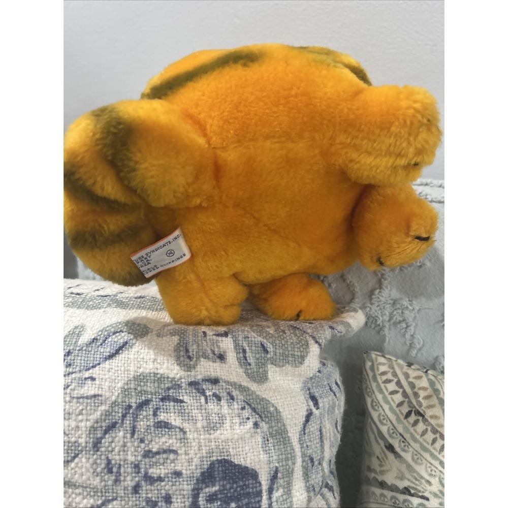 Vintage Dakin Garfield Sitting The Cat Plush Toy Stuffed Animal 1981 13in - Picture 9 of 16